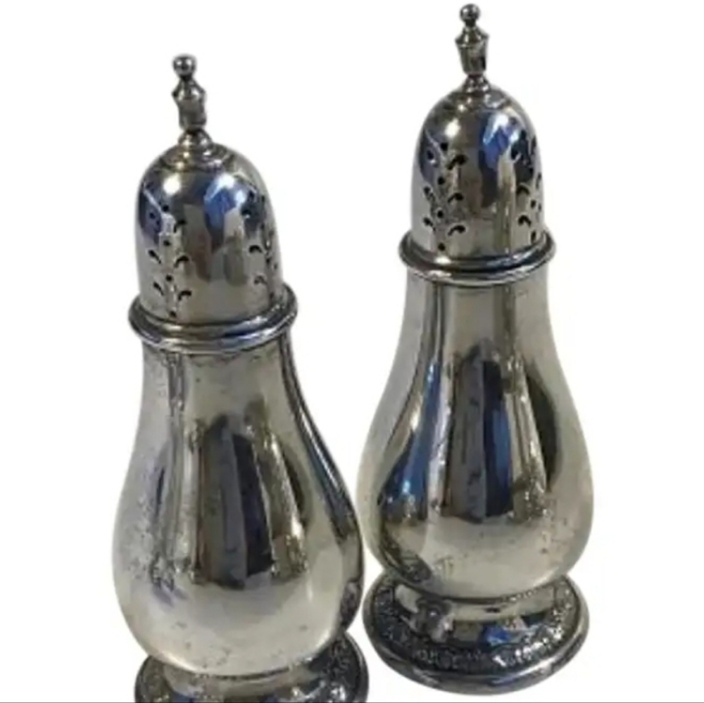 Antique INTERNATIONAL STERLING Prelude Sterling Silver Salt Pepper Shaker